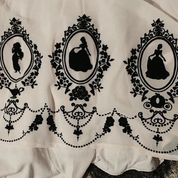 Disney princess dress - Picture 2 of 7